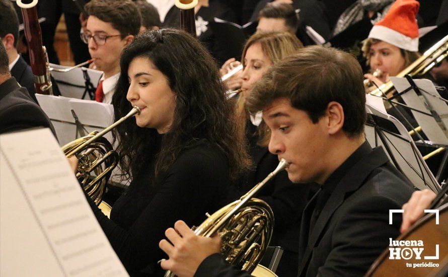 GALERÍA: Brillante concierto de Navidad de la Coral Lucentina y la Orquesta del Conservatorio de Lucena