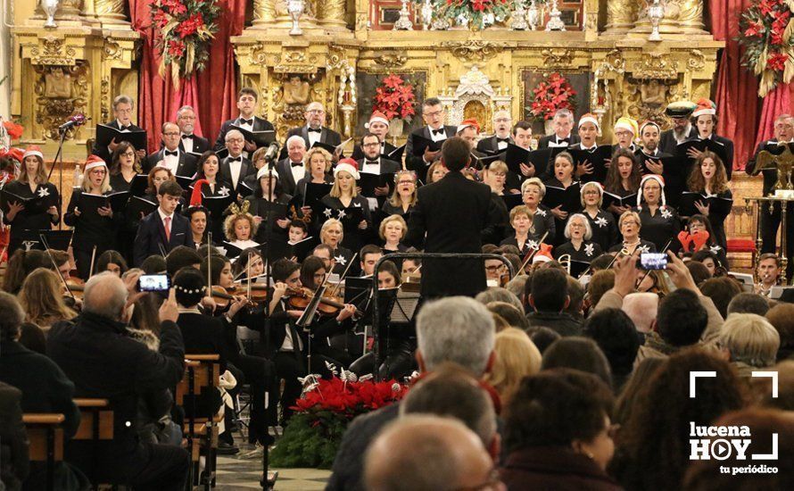 GALERÍA: Brillante concierto de Navidad de la Coral Lucentina y la Orquesta del Conservatorio de Lucena