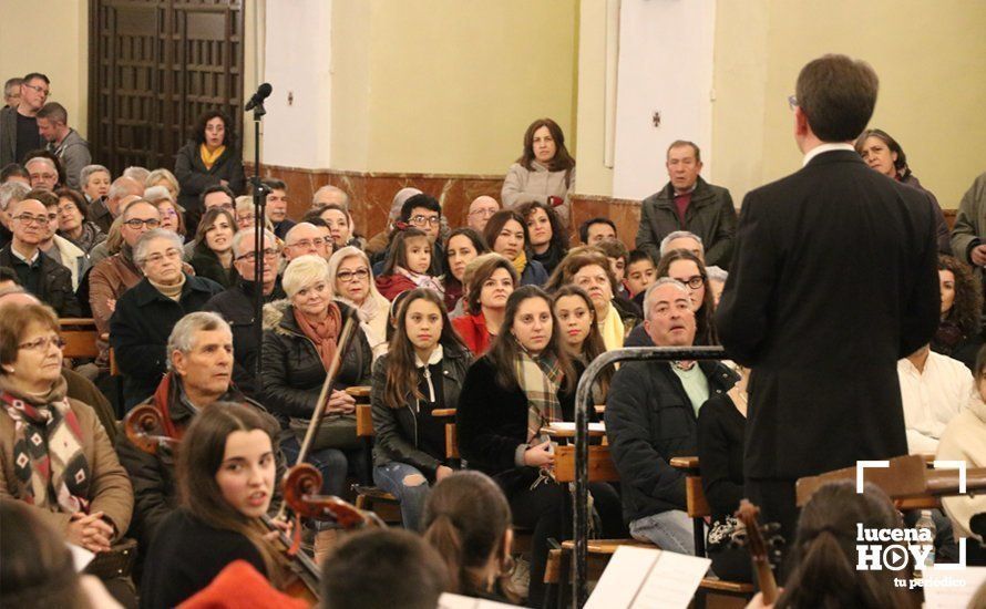 GALERÍA: Brillante concierto de Navidad de la Coral Lucentina y la Orquesta del Conservatorio de Lucena