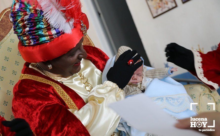GALERÍA: Miles de niños y niñas entregan sus cartas repletas de ilusión a los Mensajeros Reales GALERÍA: Miles de niños y niñas entregan sus cartas repletas de ilusión a los Mensajeros Reales