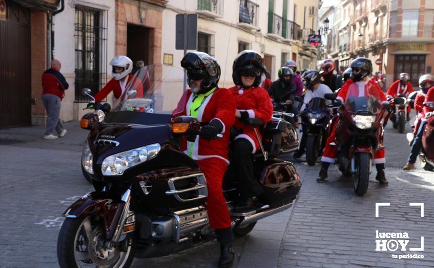 GALERÍA: Más de 200 "papanoeles" se pasean en moto por la ciudad para repartir regalos