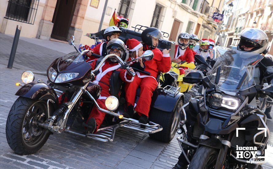 GALERÍA: Más de 200 "papanoeles" se pasean en moto por la ciudad para repartir regalos