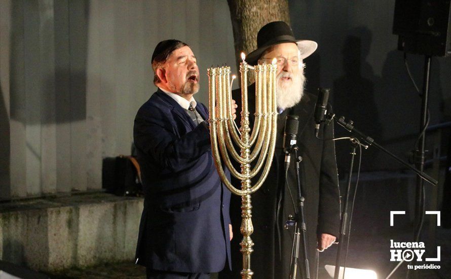 GALERÍA: La asociación Lucena Bet Alfasi celebra el inicio de la Fiesta de las Luces (Hanukkah) y rinde homenaje a Manolo Lara