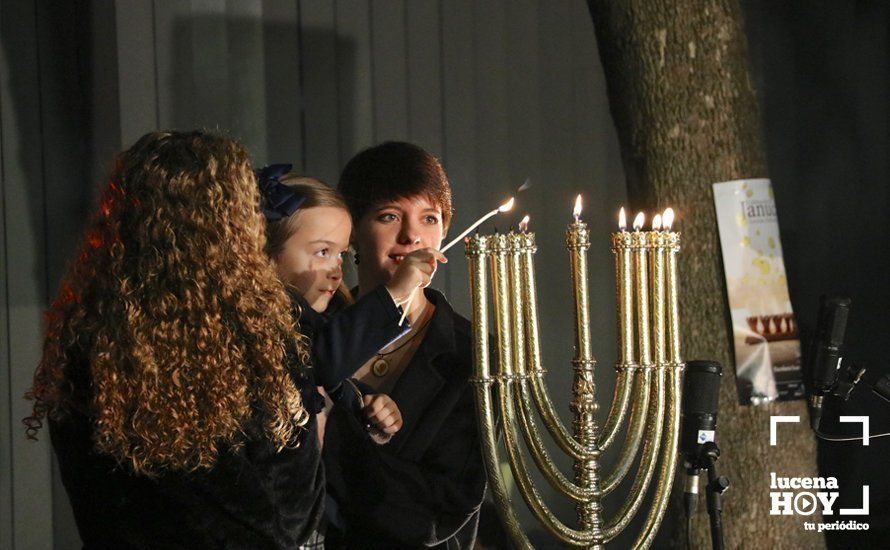 GALERÍA: La asociación Lucena Bet Alfasi celebra el inicio de la Fiesta de las Luces (Hanukkah) y rinde homenaje a Manolo Lara