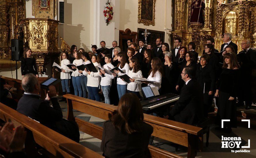 GALERÍA: Lleno en la Iglesia de San Martín para escuchar el Concierto de Navidad del Coro y Escolanía del Conservatorio