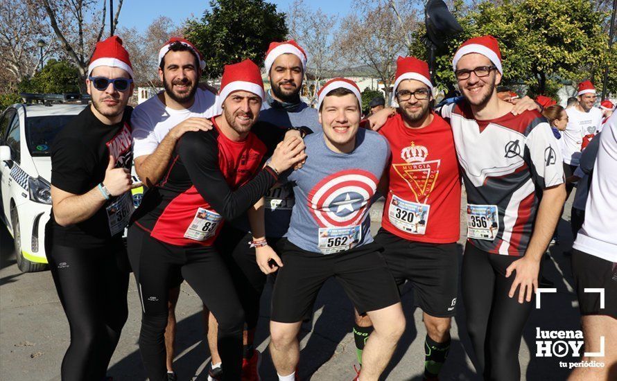 GALERÍA 1: La fiesta solidaria de la San Silvestre de Lucena despide el año: Preparados, listos... ya