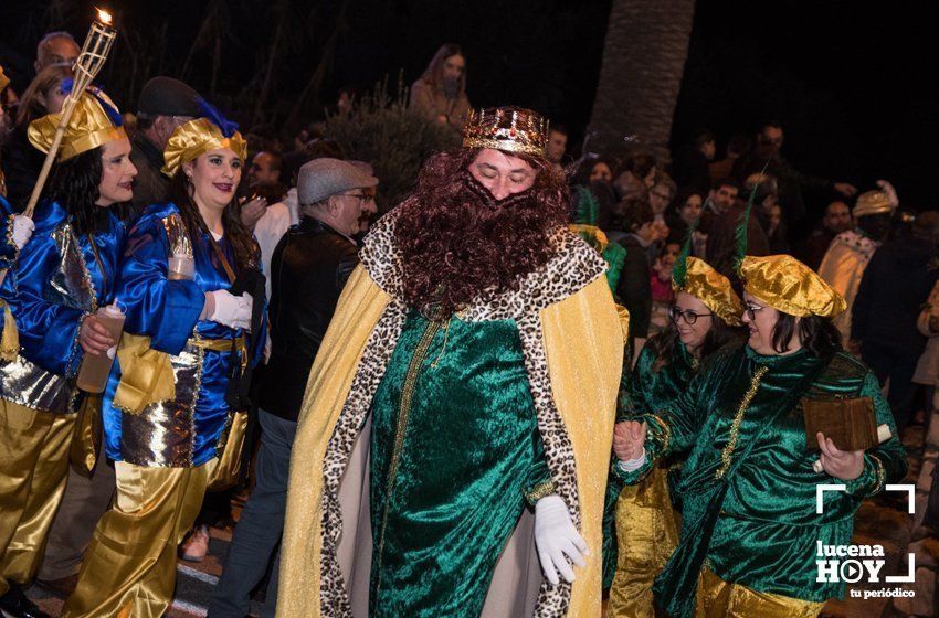 GALERÍA: Los Reyes Magos hacen su primera parada en la Cabalgata del Cristo Marroquí y Campo de Aras