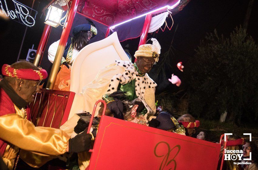 GALERÍA: Los Reyes Magos hacen su primera parada en la Cabalgata del Cristo Marroquí y Campo de Aras