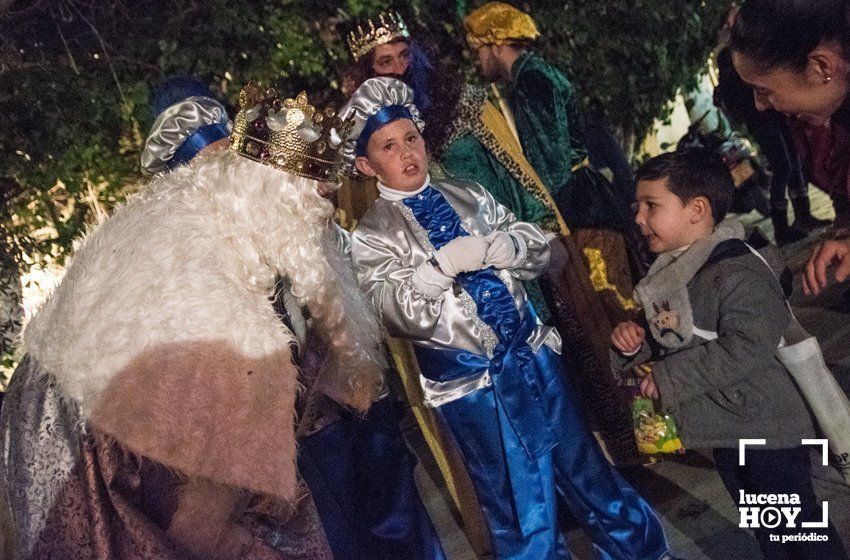 GALERÍA: Los Reyes Magos hacen su primera parada en la Cabalgata del Cristo Marroquí y Campo de Aras