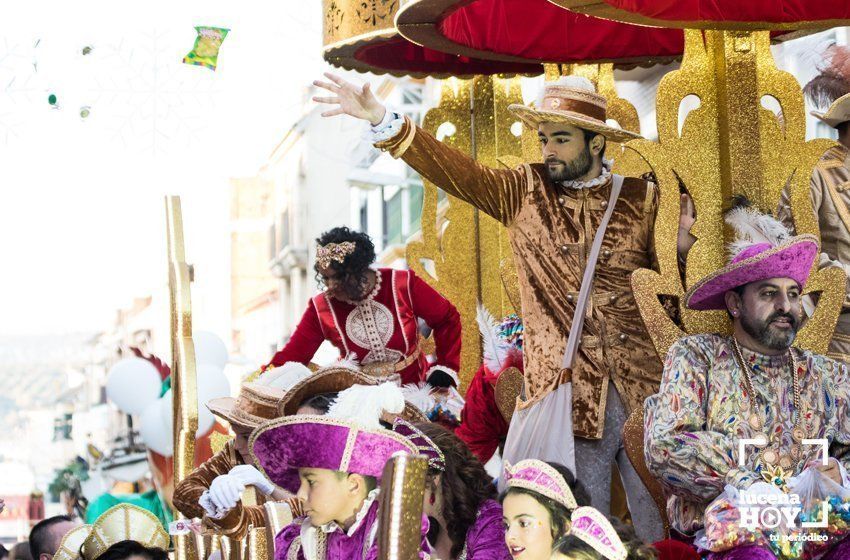 GALERÍA 1: Veintidós carrozas recorren Lucena para llenar de ilusión cada rincón de la ciudad GALERÍA 1: Veintidós carrozas recorren Lucena para llenar de ilusión cada rincón de la ciudad