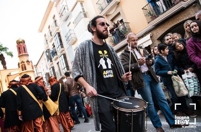 GALERÍA 1: Veintidós carrozas recorren Lucena para llenar de ilusión cada rincón de la ciudad