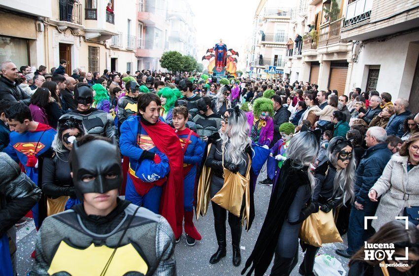 GALERÍA 1: Veintidós carrozas recorren Lucena para llenar de ilusión cada rincón de la ciudad