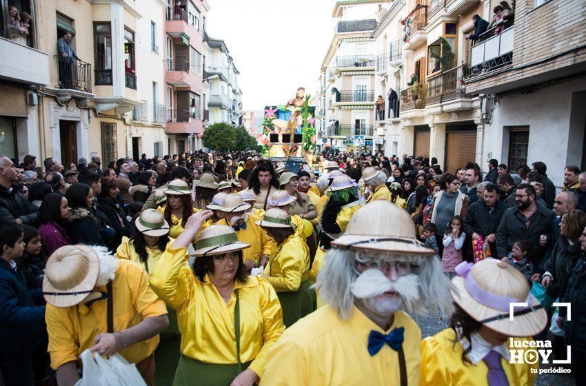 GALERÍA 1: Veintidós carrozas recorren Lucena para llenar de ilusión cada rincón de la ciudad