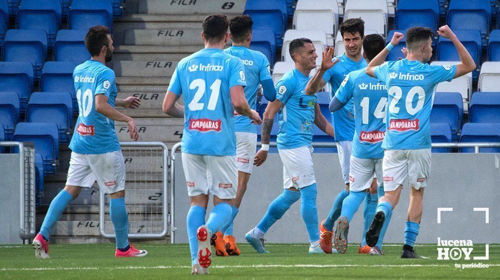  Los jugadores del Ciudad de Lucena celebran un gol esta temporada 