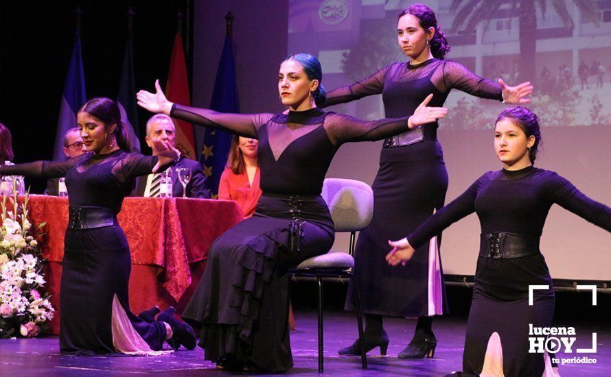 GALERÍA: El IES Juan de Aréjula celebra sus 40 años contribuyendo a crear una Lucena mejor desde el ámbito educativo GALERÍA: El IES Juan de Aréjula celebra sus 40 años contribuyendo a crear una Lucena mejor desde el ámbito educativo
