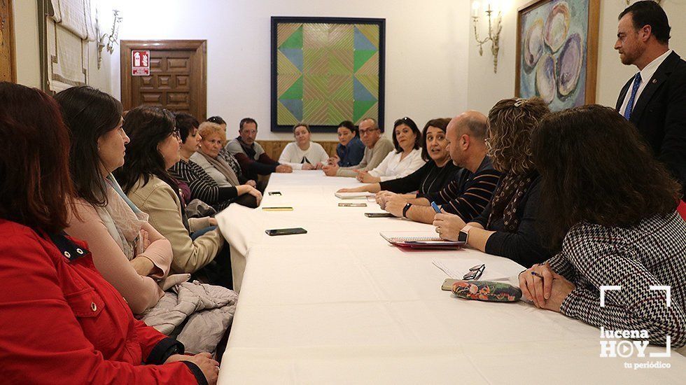  Reunión de las AMPAS celebrada esta tarde en el Hotel Santo Domingo 