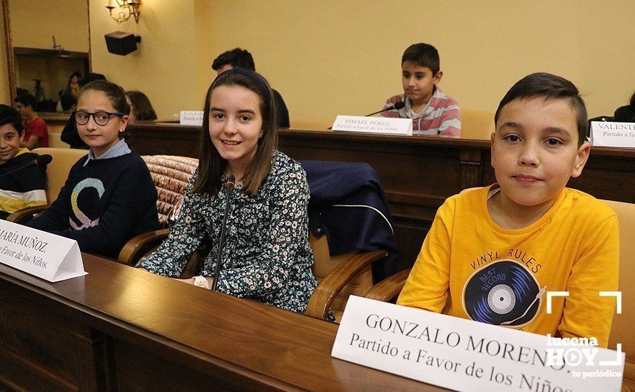 GALERÍA: El Pleno Infantil solicita la creación de un Consejo Local de la Infancia y la Adolescencia