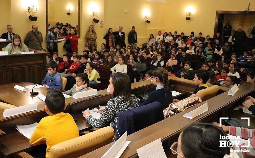 GALERÍA: El Pleno Infantil solicita la creación de un Consejo Local de la Infancia y la Adolescencia