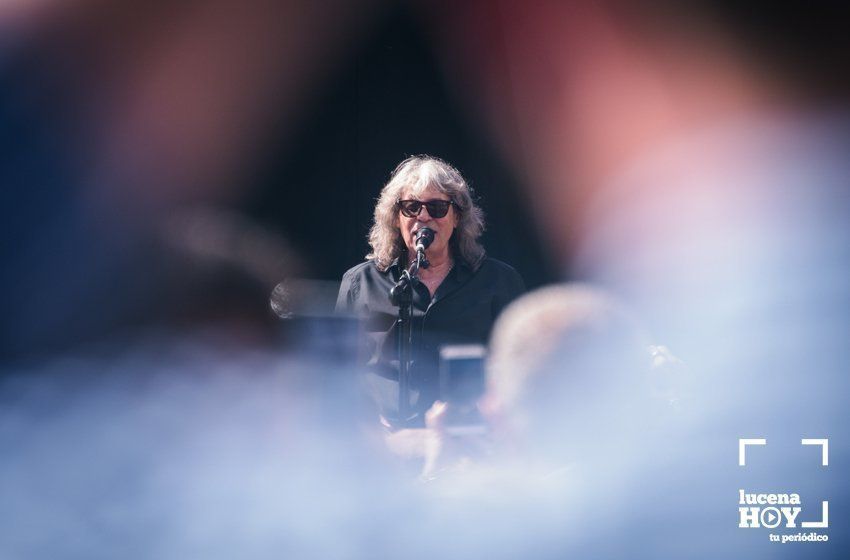 GALERÍA: Las imágenes del concierto de José Mercé en la Plaza Nueva