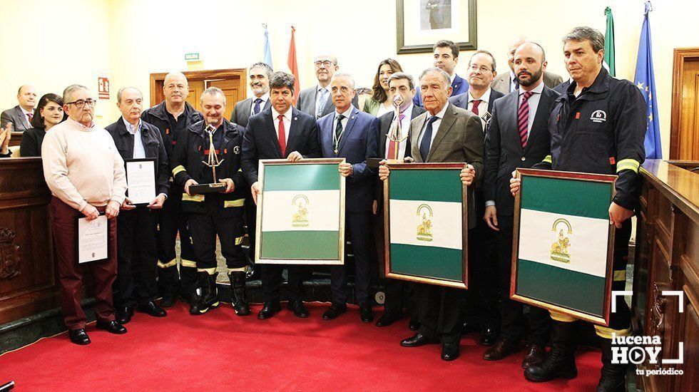  Foto de familia de los galardonados. Fotos: Prensa. Ayuntamiento de Lucena. 