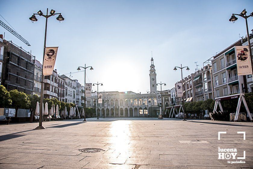 GALERÍA: Lucena esta tarde: Comercios cerrados y calles vacías por el coronavirus