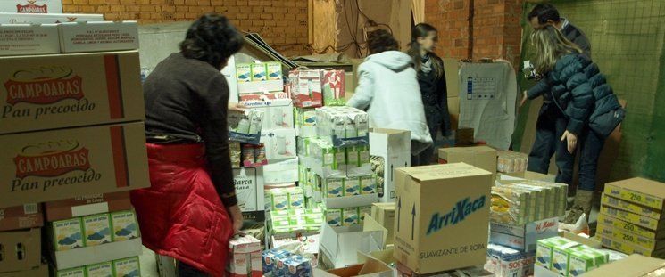  Roban una tonelada de alimentos a Cáritas de Lucena 
