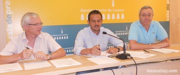  PSOE e IU presentan un programa "fusionado, abierto y austero" 