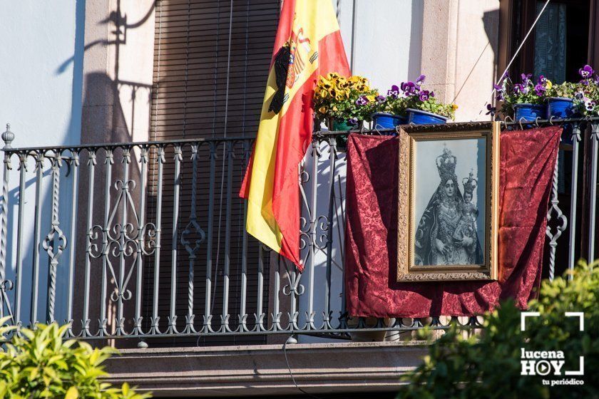 GALERÍA: Una ofrenda floral a María Stma. de Araceli desde los balcones de Lucena