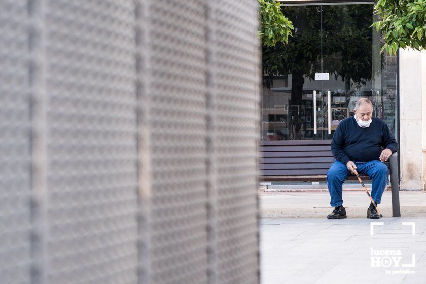 GALERÍA: Lucena sale tras 48 días de confinamiento. Las fotos de la vuelta a las calles