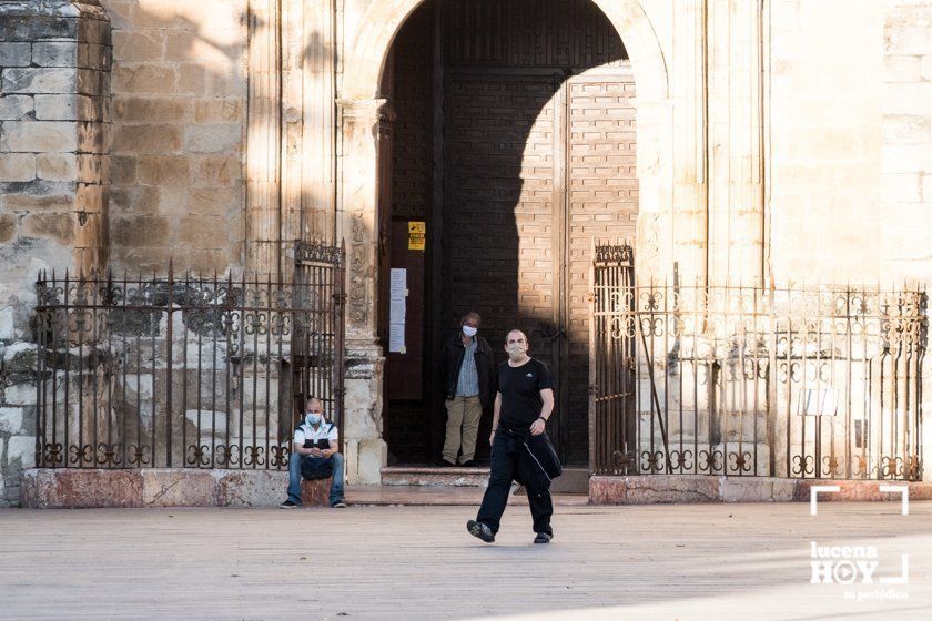 GALERÍA: Lucena sale tras 48 días de confinamiento. Las fotos de la vuelta a las calles