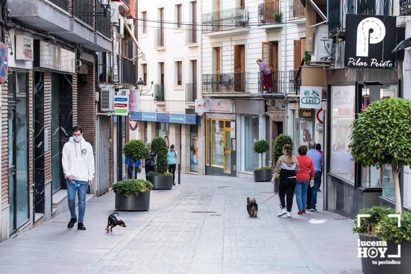 GALERÍA: Lucena sale tras 48 días de confinamiento. Las fotos de la vuelta a las calles