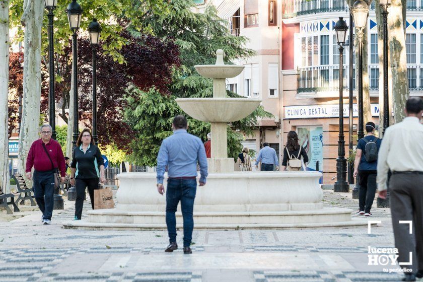 GALERÍA: Lucena sale tras 48 días de confinamiento. Las fotos de la vuelta a las calles