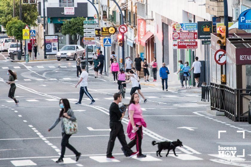 GALERÍA: Lucena sale tras 48 días de confinamiento. Las fotos de la vuelta a las calles