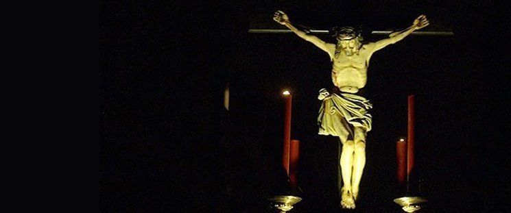  Unos desconocidos atacan la imagen del Cristo del Silencio en San Mateo 
