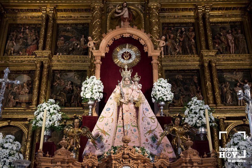 GALERÍA: María Santísima de Araceli preside el altar mayor de San Mateo en la celebración de Pentecostés