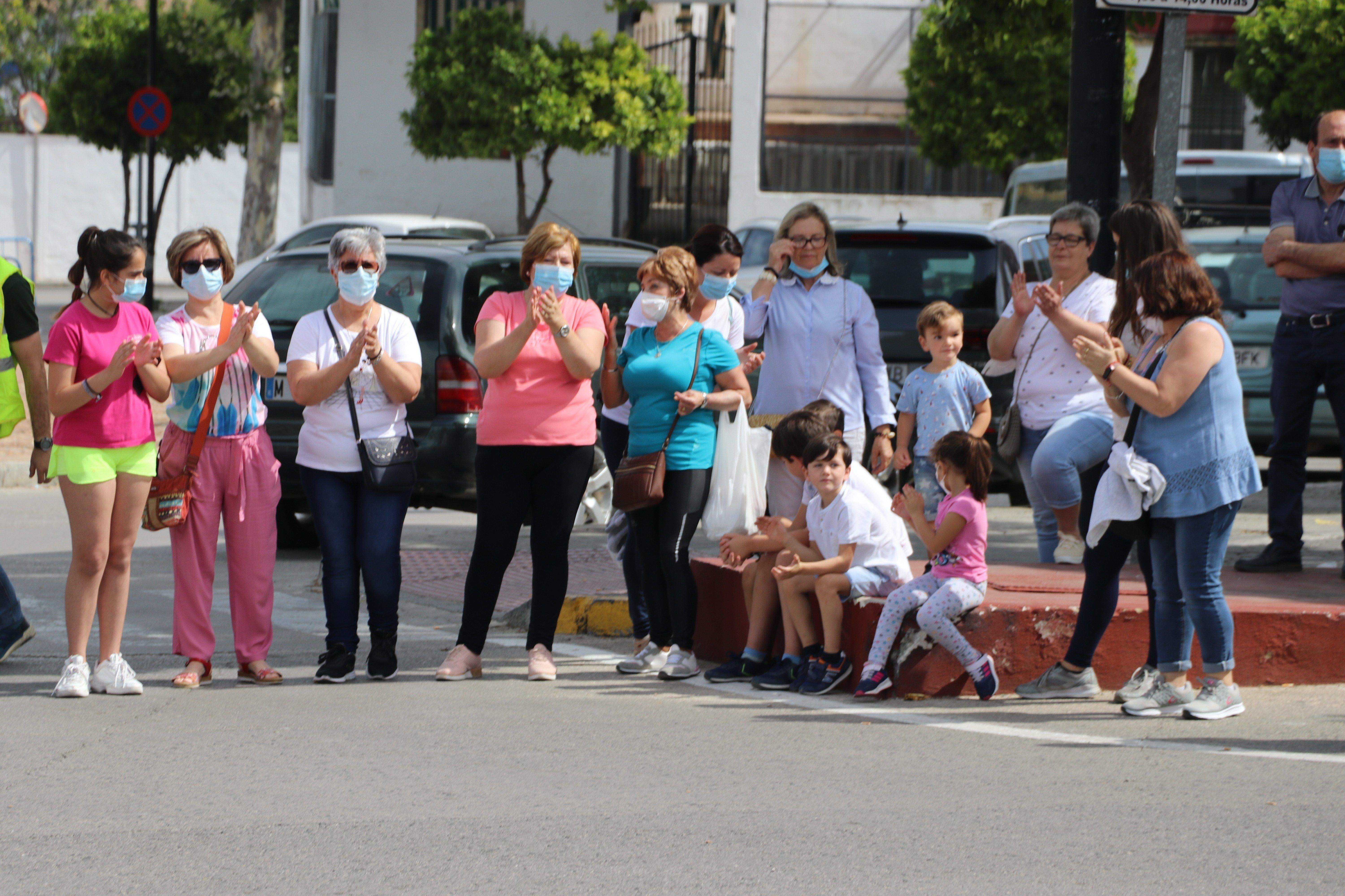 GALERÍA / Demostración de fuerza: Más de 400 vehículos participan en la marcha rodada de los feriantes para exigir soluciones a la parálisis del sector por la pandemia