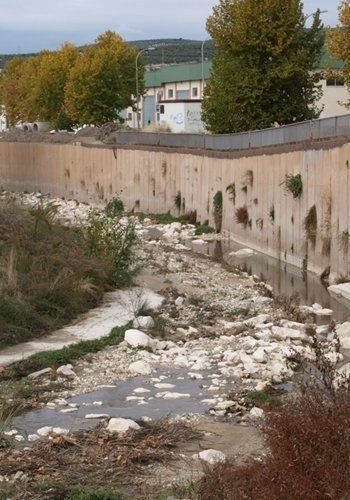  Los vertidos del Zarpazo podrían ir al río Lucena durante cuatro meses 