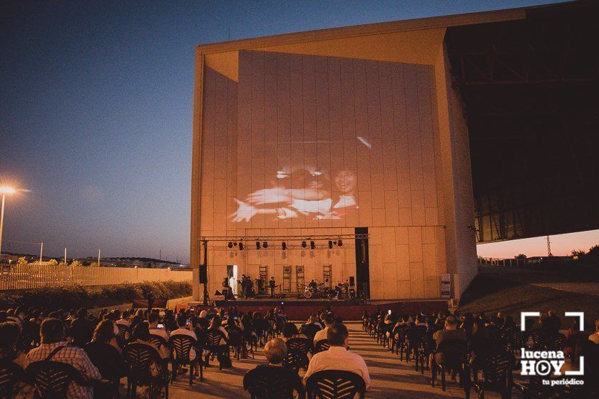 GALERÍA: Un poco de Michael Jackson y mucha solidaridad para recuperar la normalidad tras la pandemia