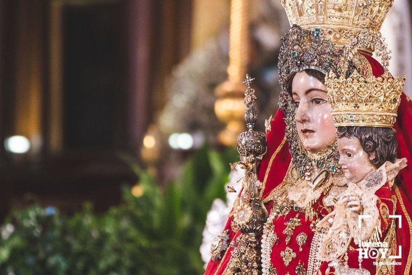 GALERÍA: La Virgen de Araceli recibe en el presbiterio de San Mateo la visita y veneración de sus fieles