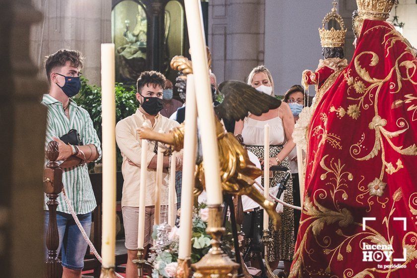 GALERÍA: La Virgen de Araceli recibe en el presbiterio de San Mateo la visita y veneración de sus fieles