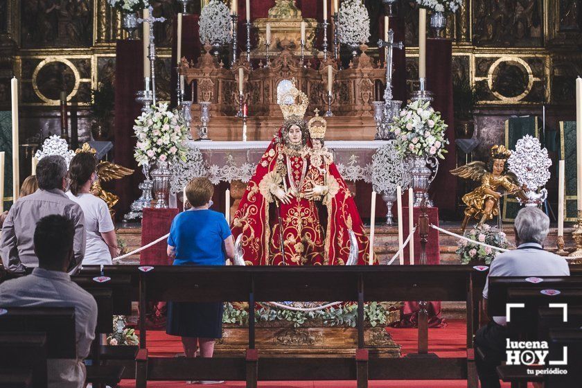 GALERÍA: La Virgen de Araceli recibe en el presbiterio de San Mateo la visita y veneración de sus fieles