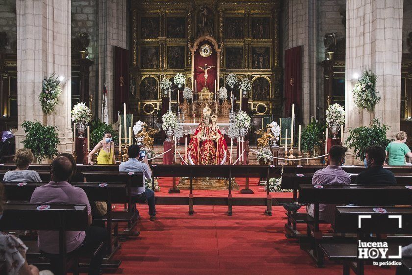 GALERÍA: La Virgen de Araceli recibe en el presbiterio de San Mateo la visita y veneración de sus fieles