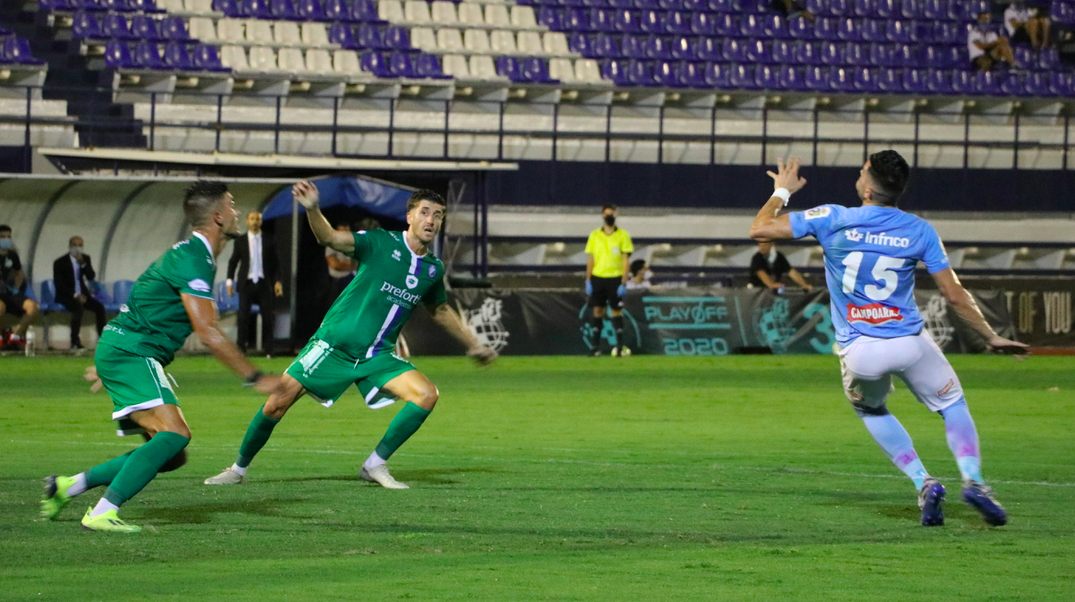 AVANCE / GALERÍA: El Ciudad de Lucena empata a uno contra el Xerez DFC y jugará la final