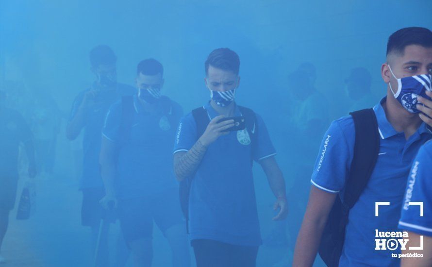 GALERÍA: La afición despide al Ciudad de Lucena ante un partido que vale un ascenso