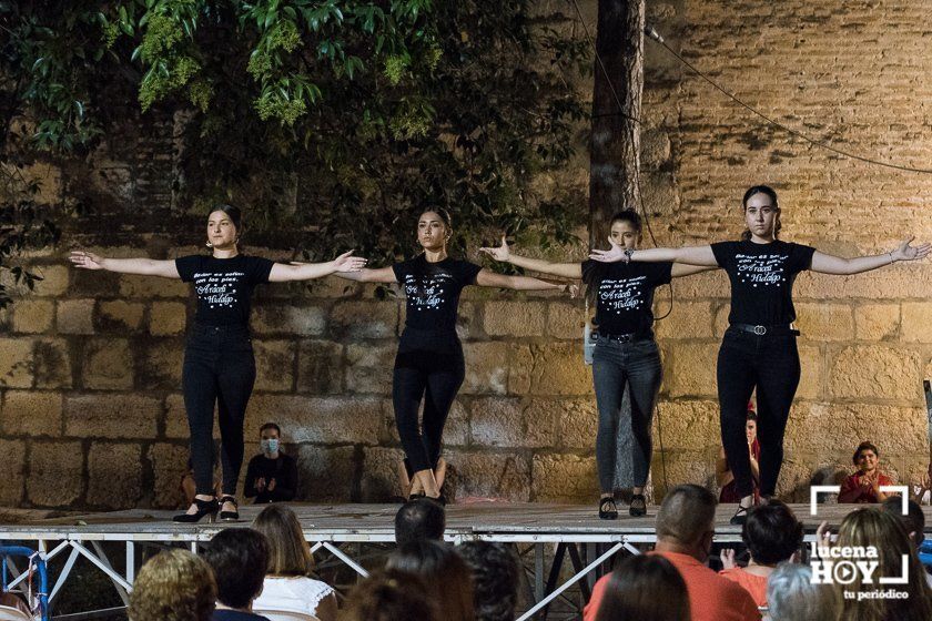 GALERÍA: El Barrio de San Francisco recuerda sus fiestas con sevillanas y un pasacalles GALERÍA: El Barrio de San Francisco recuerda sus fiestas con sevillanas y un pasacalles