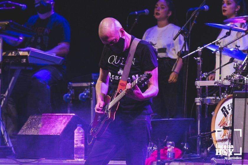 GALERÍA: El Auditorio Municipal de Lucena vibra con el Tributo a Queen de "Reunión"