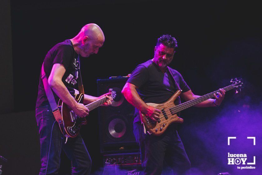 GALERÍA: El Auditorio Municipal de Lucena vibra con el Tributo a Queen de "Reunión"