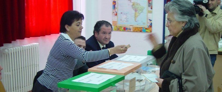  Sondeo Electoral (ll): El PP ganaría en Lucena con un 55,63% de votos 