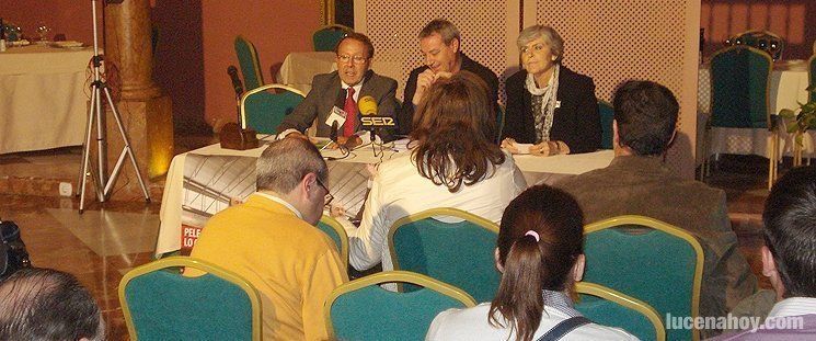  El consejero de Educación defiende las políticas socialistas 