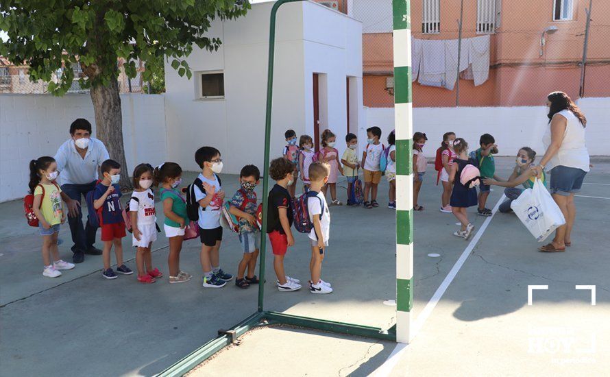 GALERÍA: La "vuelta al cole" más complicada en imágenes GALERÍA: La "vuelta al cole" más complicada en imágenes